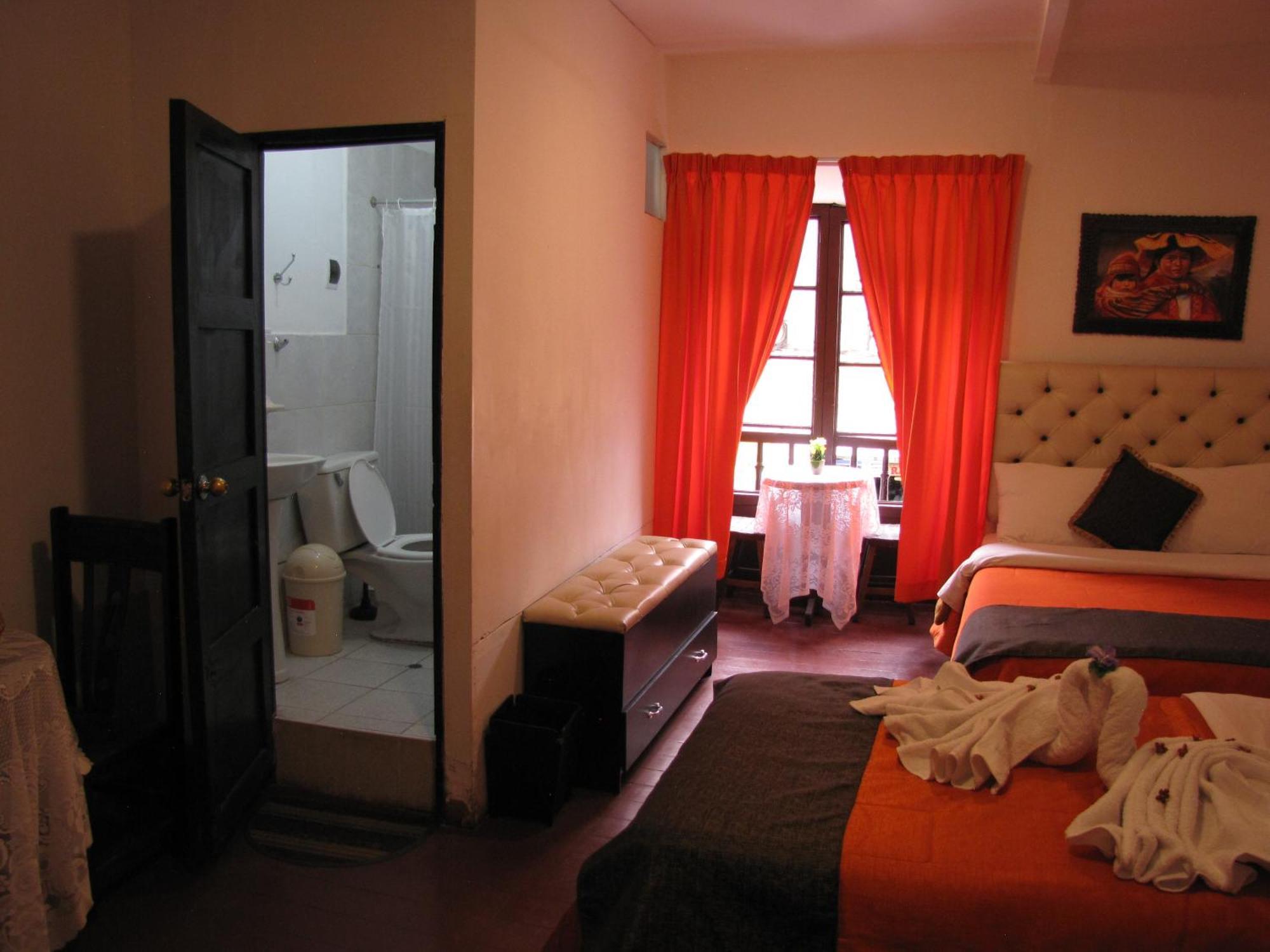 Imperial Golden House Inn Cusco Bagian luar foto