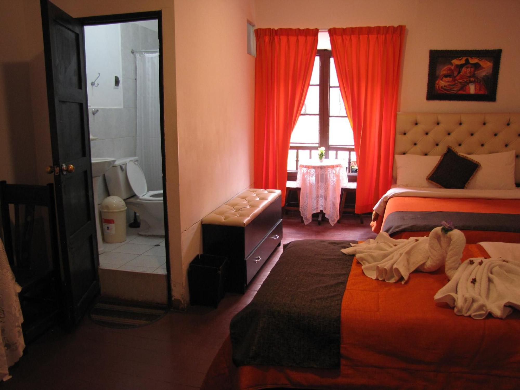 Imperial Golden House Inn Cusco Bagian luar foto